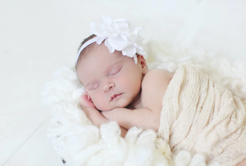 Best Time to do Newborn Photoshoot by Parenting How To